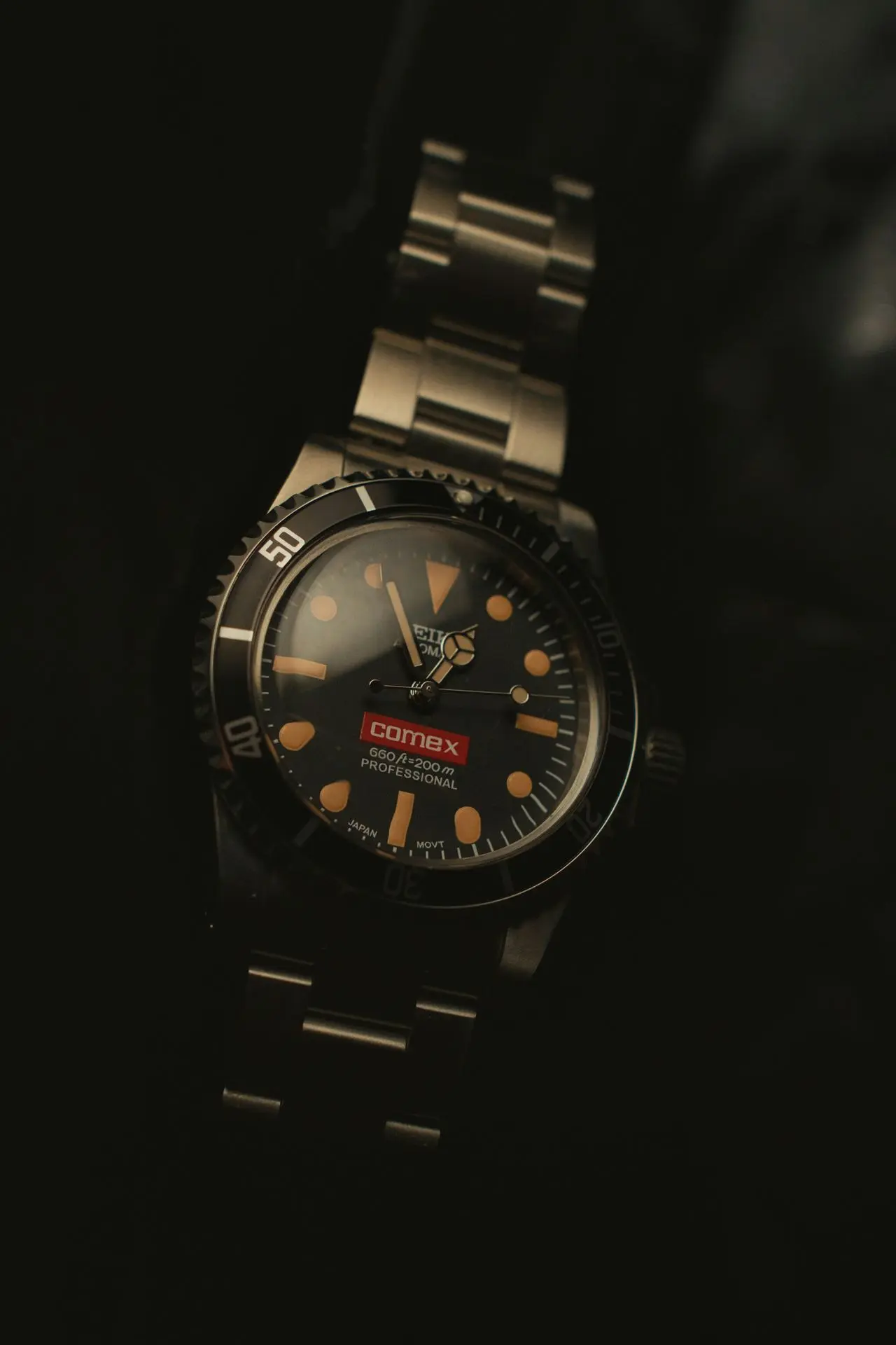 Limited Edition Dive Watch – COMEX Style Limited edition dive watch with vintage markers and COMEX-style dial on stainless steel bracelet