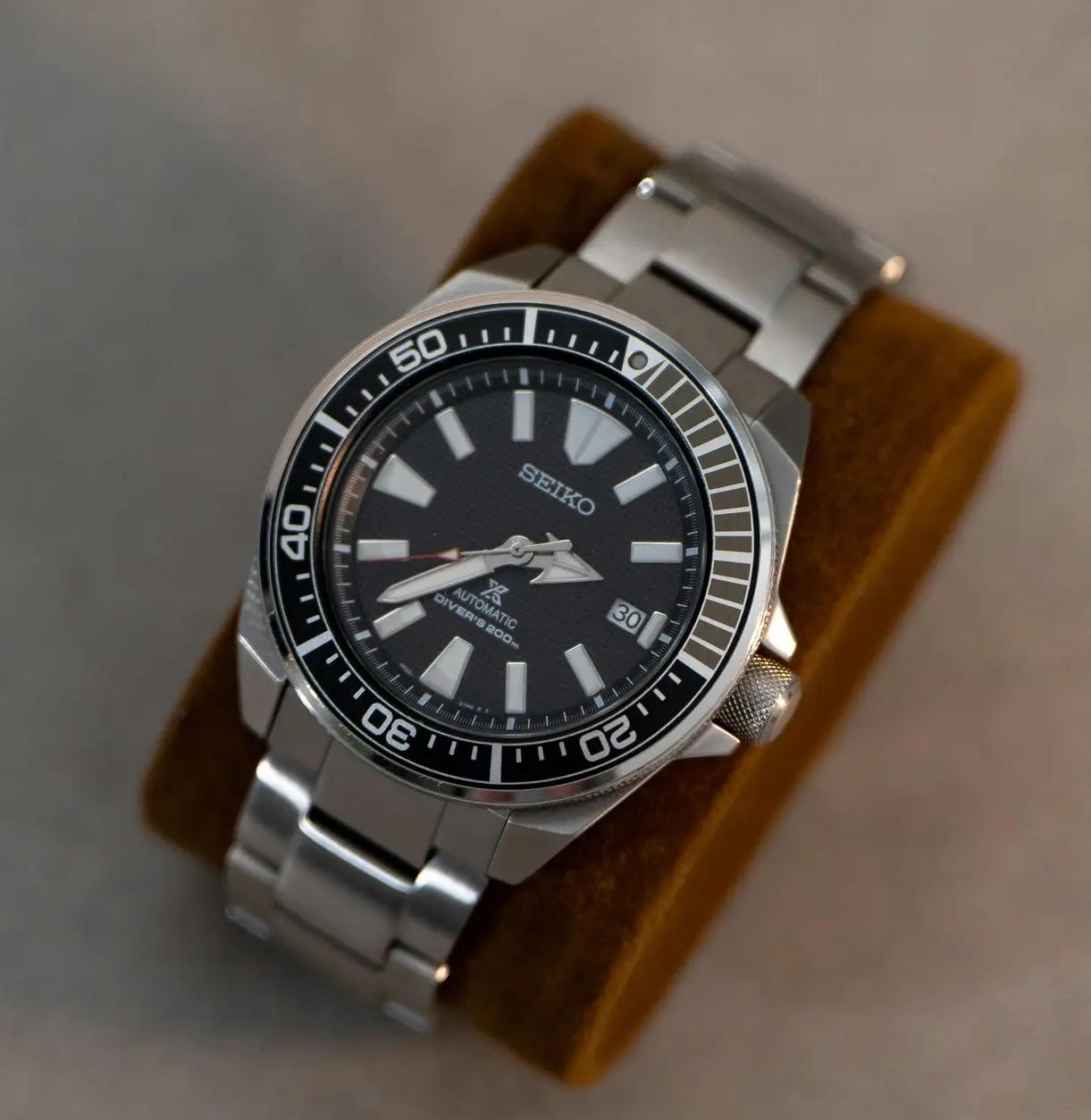 Seiko Prospex automatic diver watch with stainless steel case, rotating bezel, and 200m water resistance