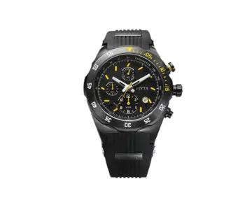 FIYTA Chinese sports chronograph watch with black case and rubber strap